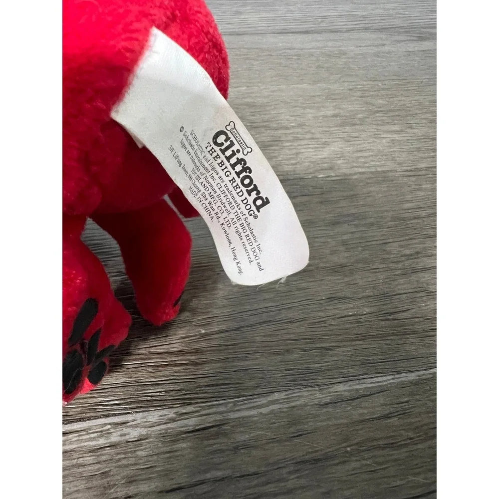Clifford the Big Red Dog Plush Cowboy Hat Blue Bandana‎ Stuffed Animal